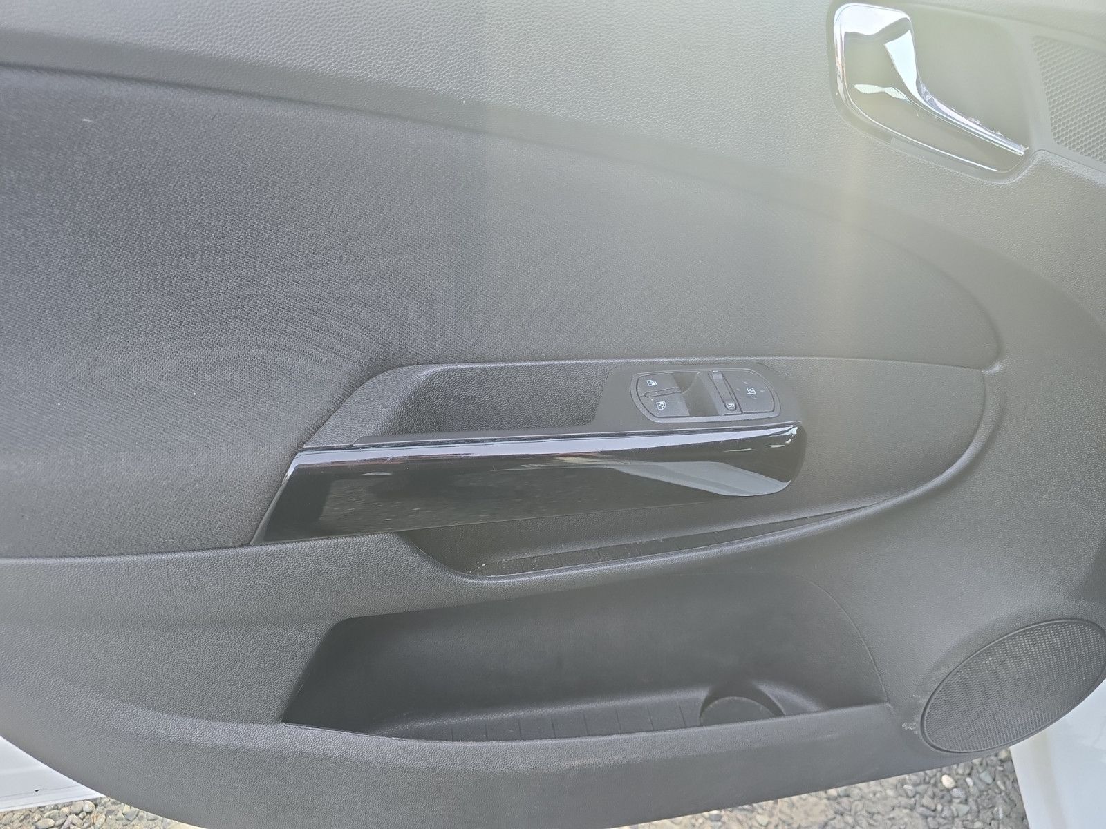 Fahrzeugabbildung Opel Corsa D Color Edition
