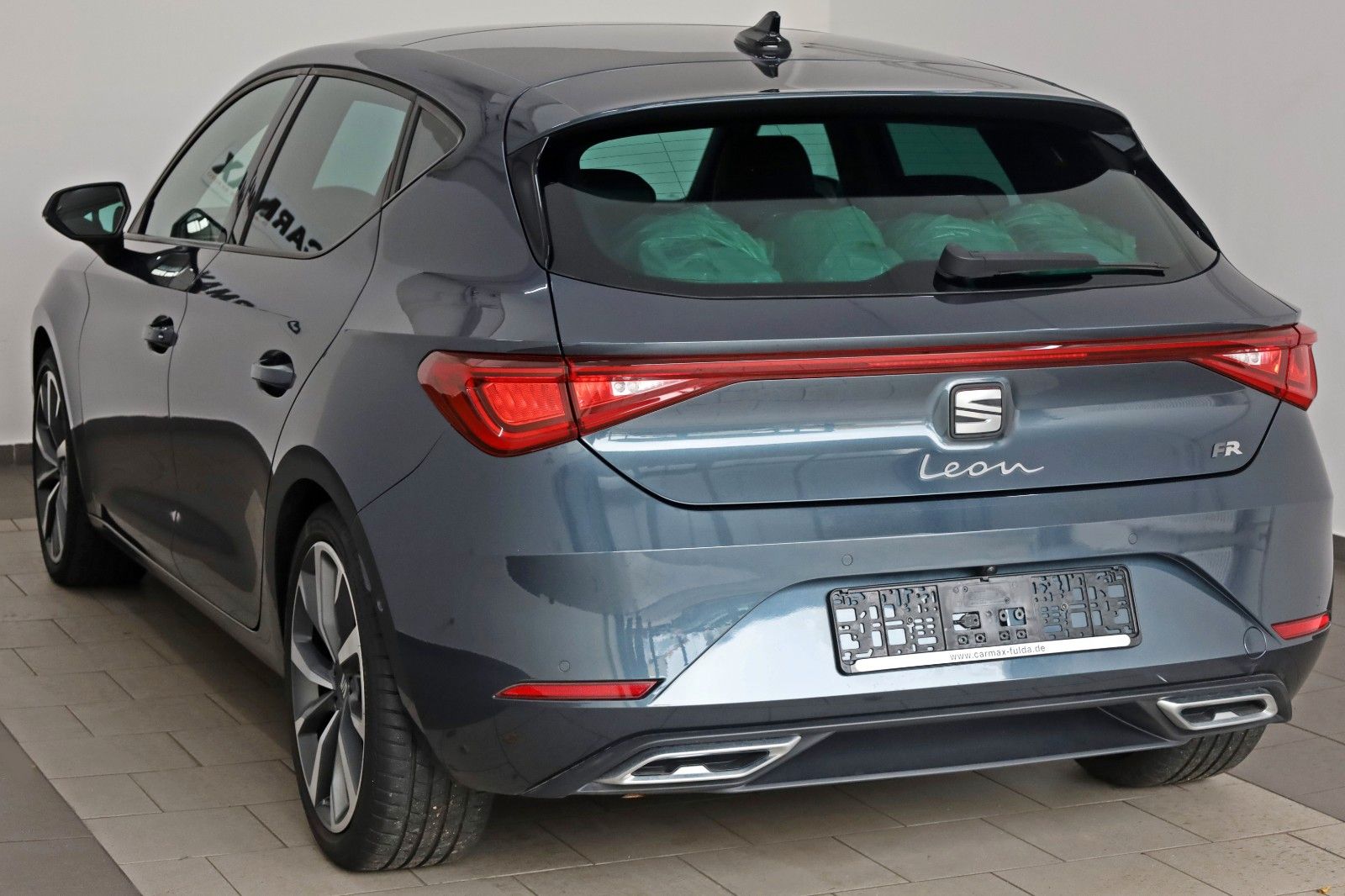 Fahrzeugabbildung SEAT Leon FR, Navi,LED,SH,Kamera,Panorama,ACC, SR+WR