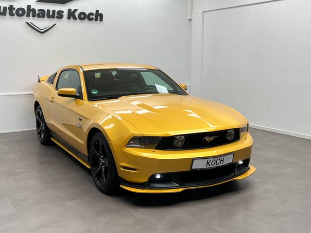 Ford MUSTANG 5.0 COUPÉ SONDERLACK! GÄNSEHAUTGARANTIE