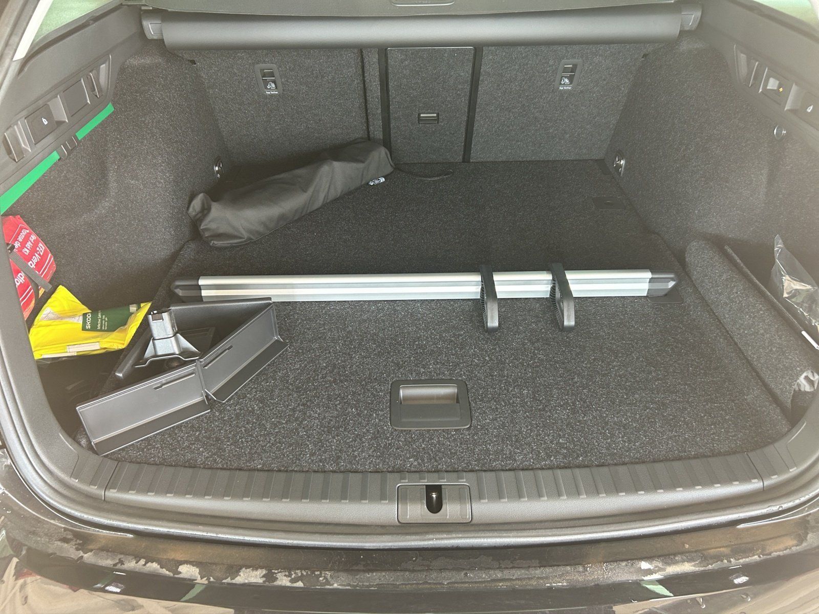 Fahrzeugabbildung SKODA Octavia Combi Selection 2,0 TDI 110 kW DSG