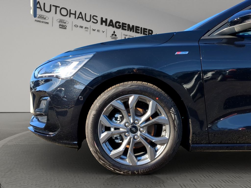 Fahrzeugabbildung Ford Focus Turnier ST-Line 1.0 Ecoboost