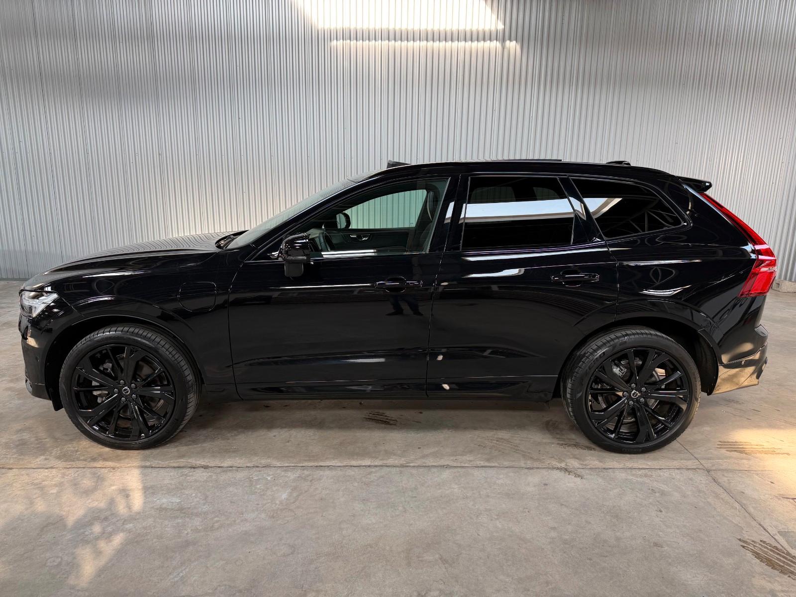 Volvo XC60 Plus Black Edition Recharge*€ 41.500 NETTO*