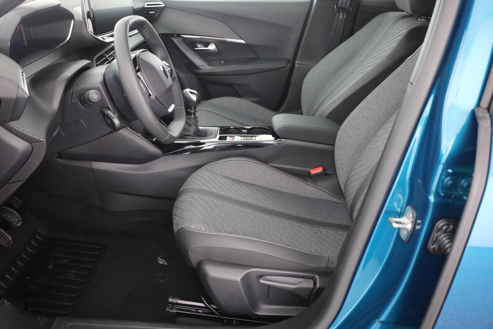 Peugeot 2008 1.2 PureTech LED Navi Tempomat