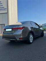 Toyota Corolla - Toyota Corolla: Toyot