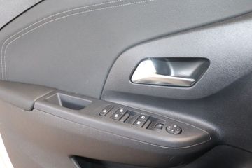 Fotografie des Opel Corsa 1.2 Direct Injection Turbo Elegance