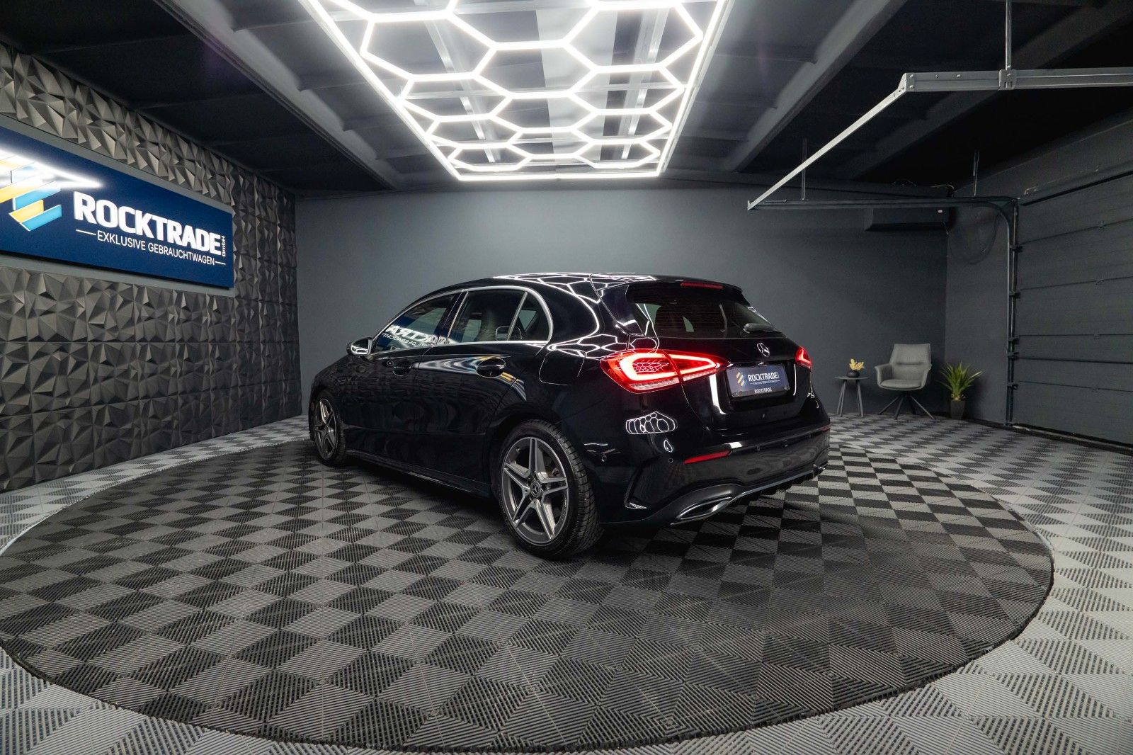 Fahrzeugabbildung Mercedes-Benz A 200 AMG Line *LED*Virtual Cockpit*CarPlay*