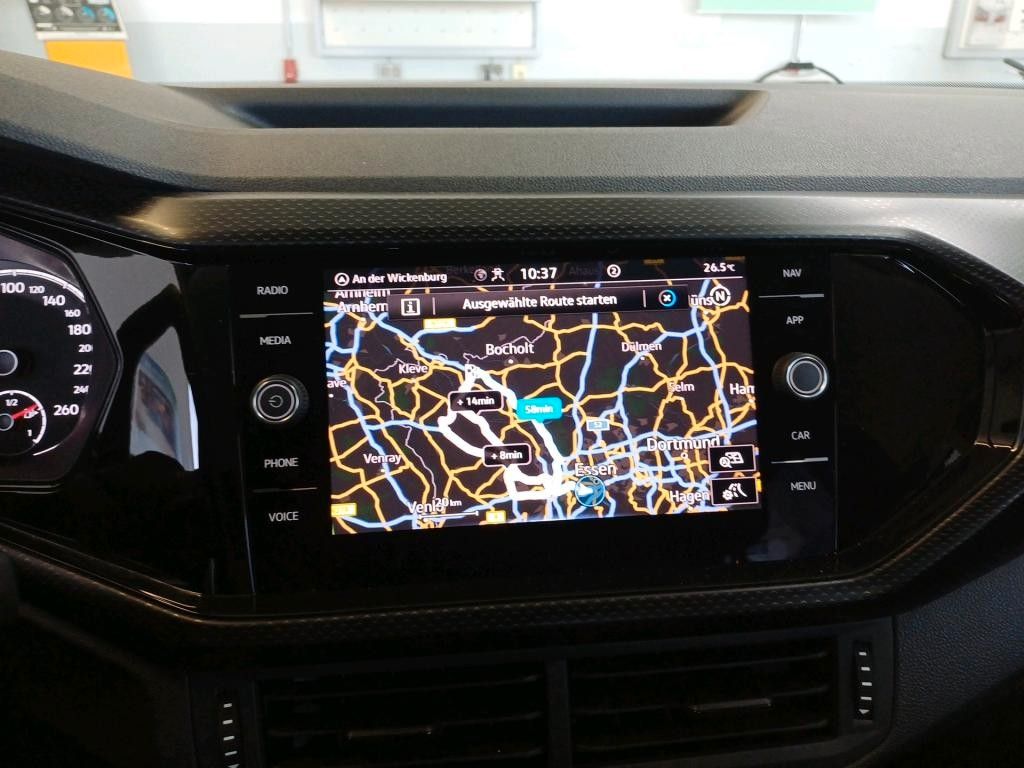 Fahrzeugabbildung Volkswagen T-Cross Life LED SPORT-PAKET SITZH. NAVI APP