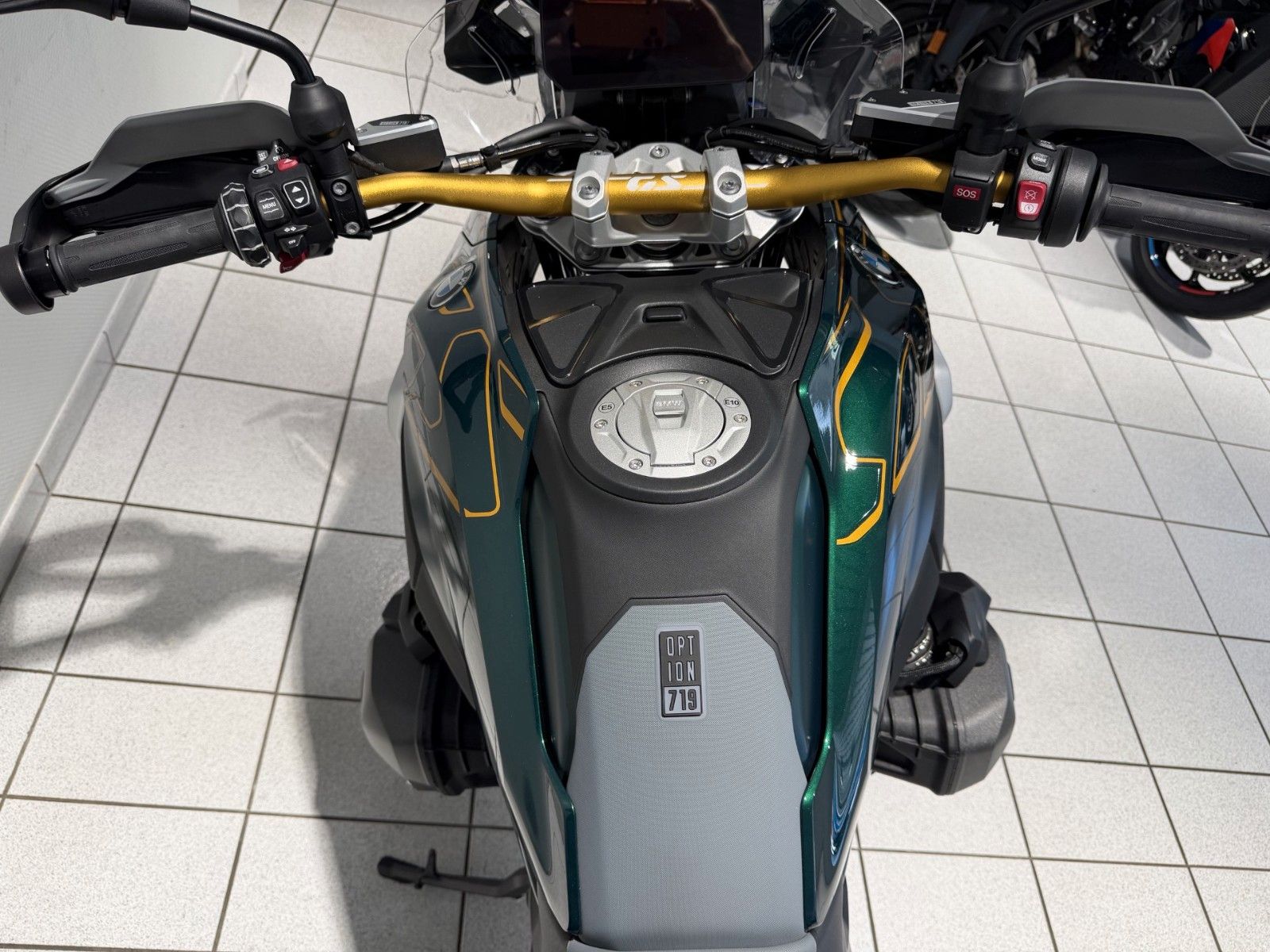 Fahrzeugabbildung BMW R 1300 GS Option 719
