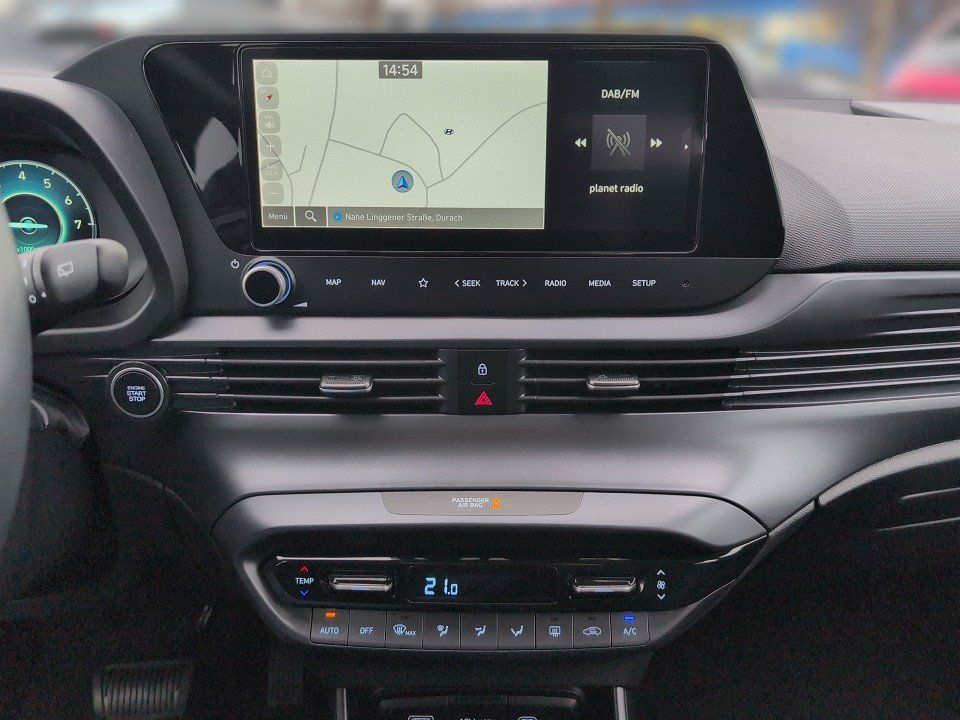 Fahrzeugabbildung Hyundai i20 1.0T 48V 7DCT TREND KOMF-P 1HD NAVI+KEYLESS+