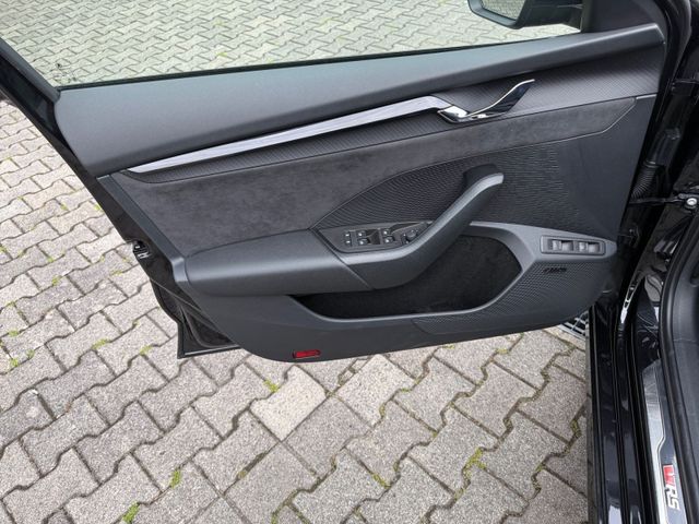 Octavia Combi RS IV MATRIX-LED*KESSY*ACC*NAVI