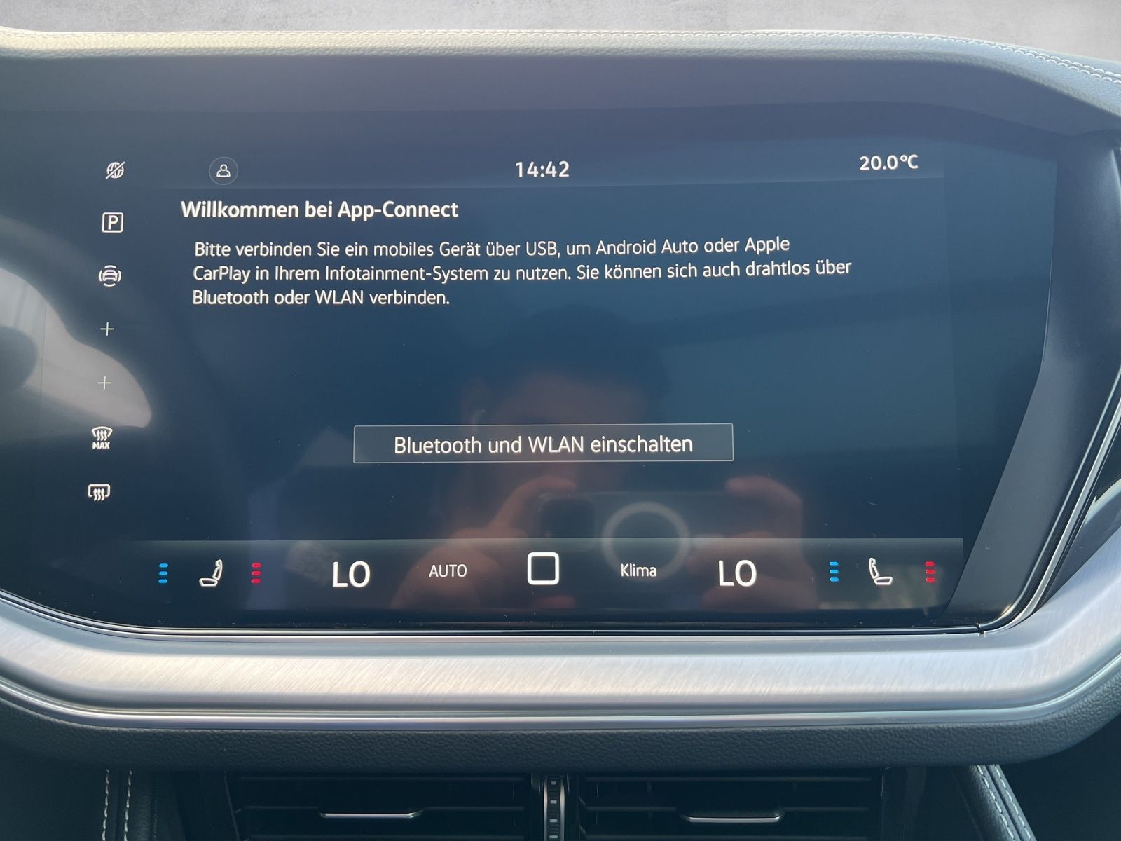Touareg R-Line 3.0 V6 TDI 4M Leder*AHK*Luft*Blac