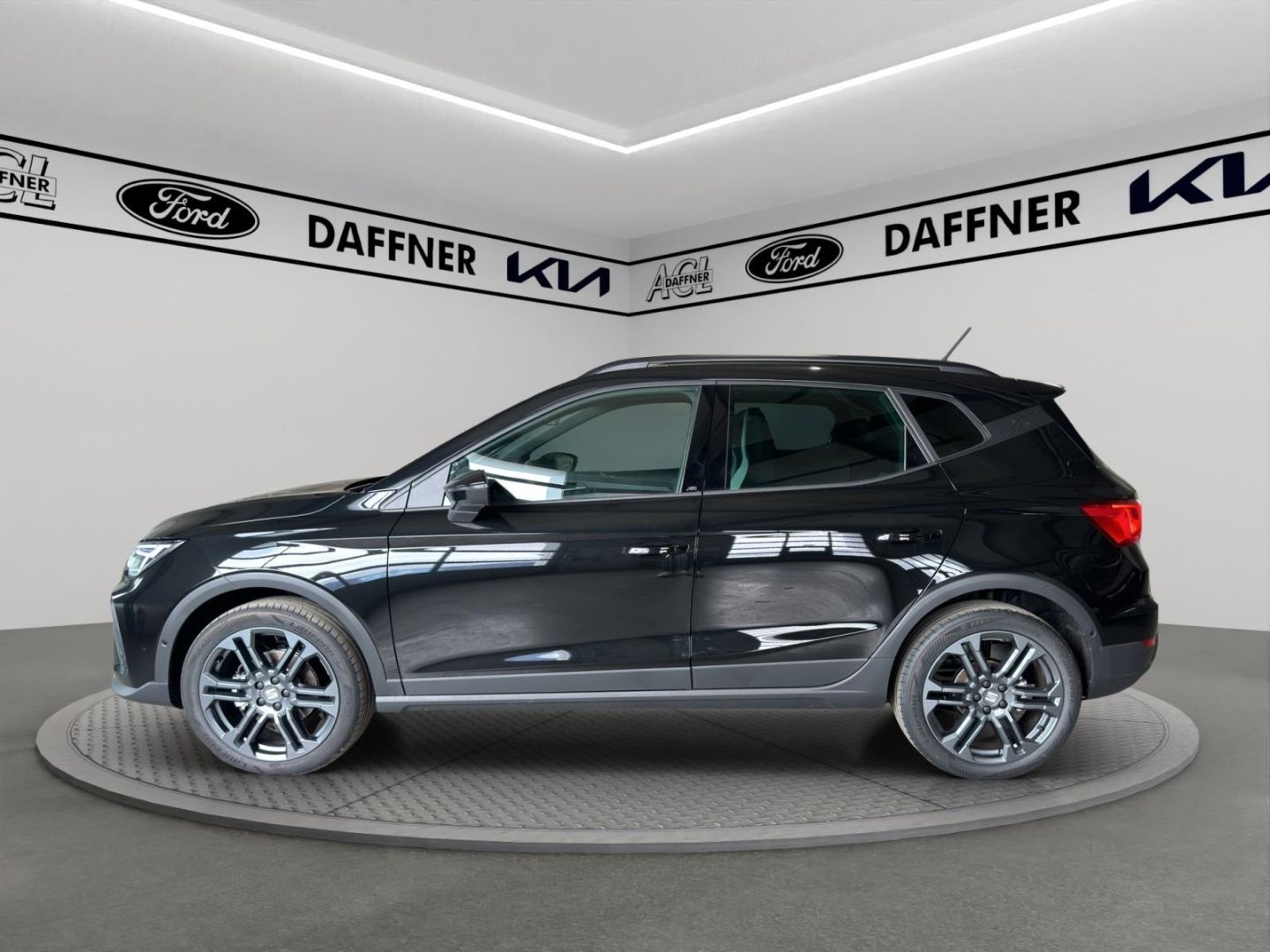 Fahrzeugabbildung SEAT Arona 1.0 TSI 85 kW FR Navi Digitales Cockpit LE