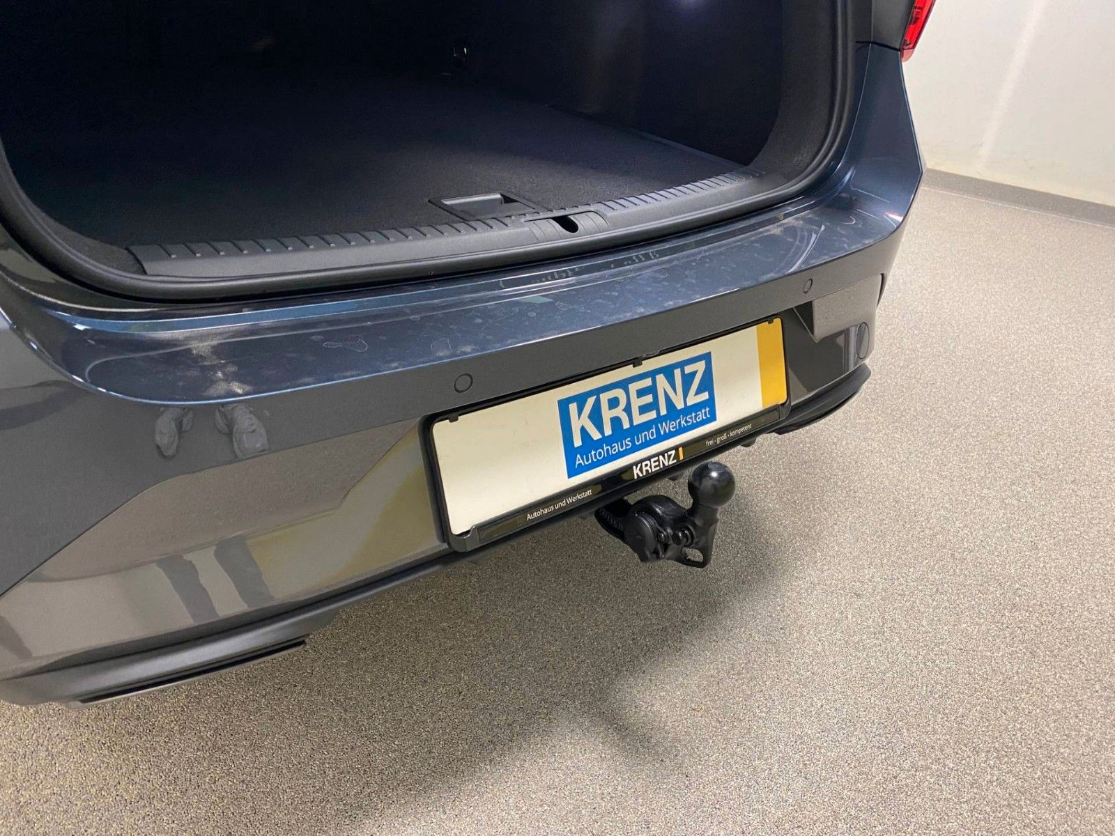 Fahrzeugabbildung CUPRA Leon ST 1.5 eTSI DSG FACELIFT MHEV+5 J. GARANTIE