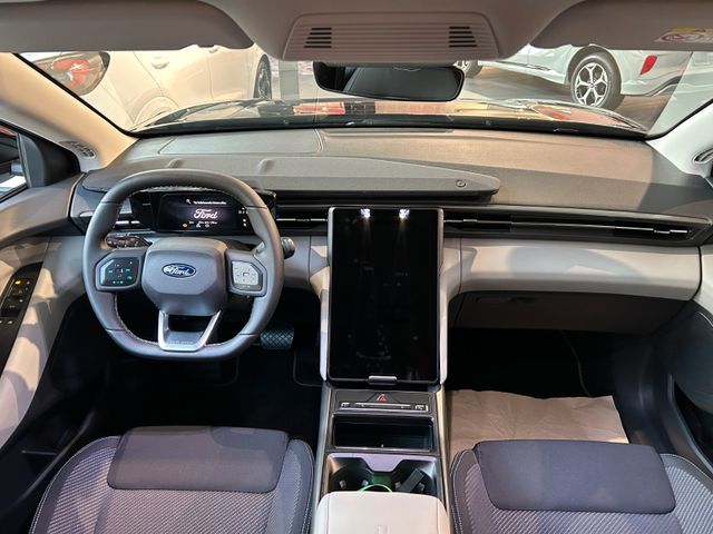 Ford Explorer Select RWD