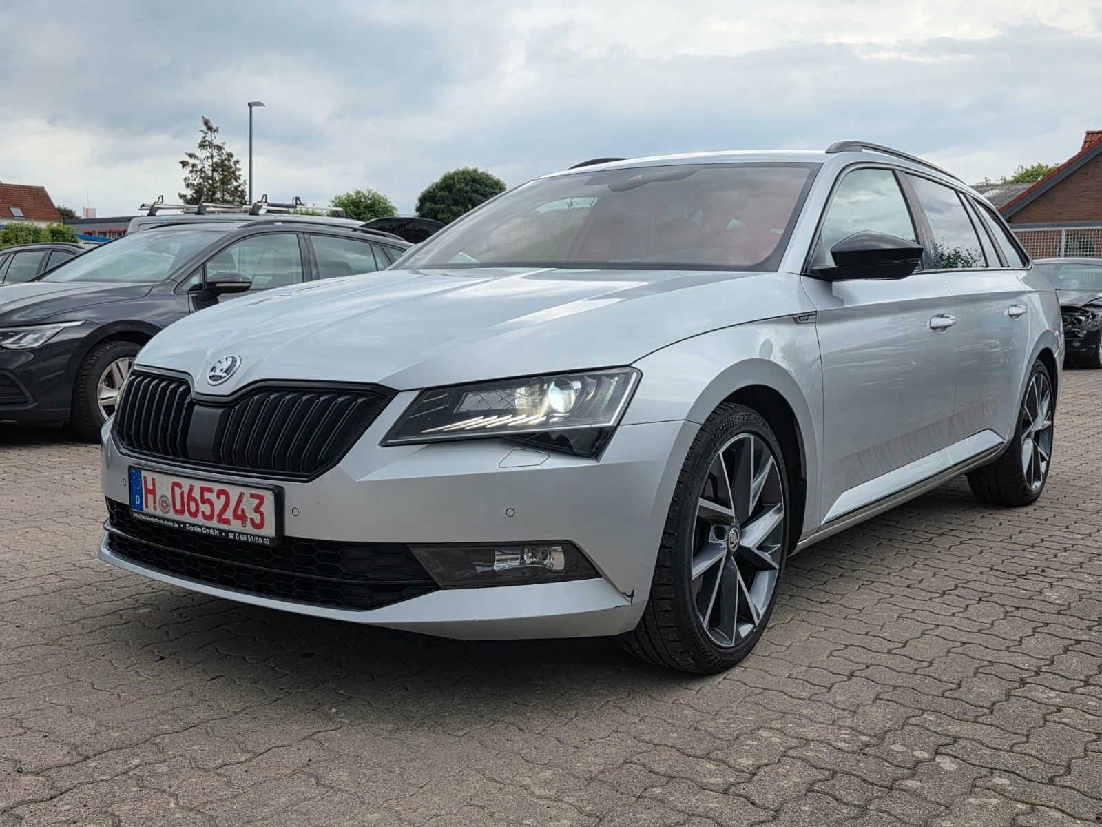 Skoda Skoda Superb Combi Sportline/ DSG/337