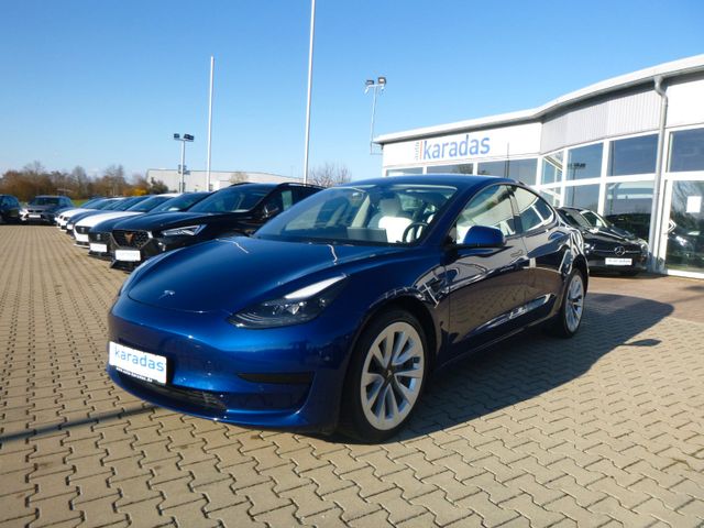 Fahrzeugabbildung Tesla Model 3 Standard RWD >Wärmep/Autopilot/Glasdach<