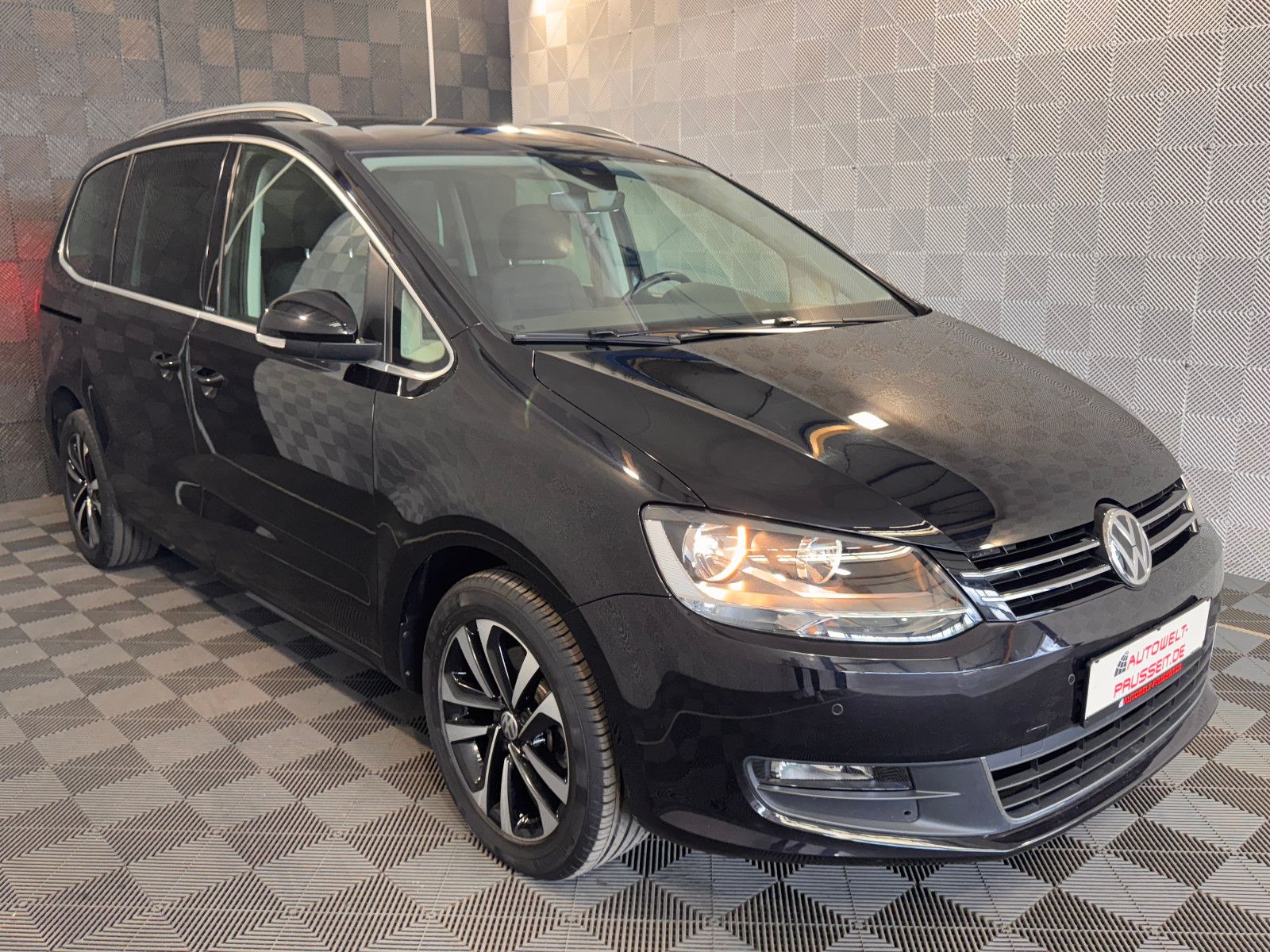 Gebrauchtwagen Volkswagen Sharan Sharan*UNITED*ACC-7.SITZ-LED-NAVI-APPLE-SHZ-17" in Horb am Neckar