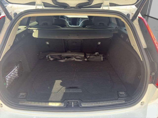 Volvo V60 Plus Bright T6 Recharge Plug-In Hybrid AWD