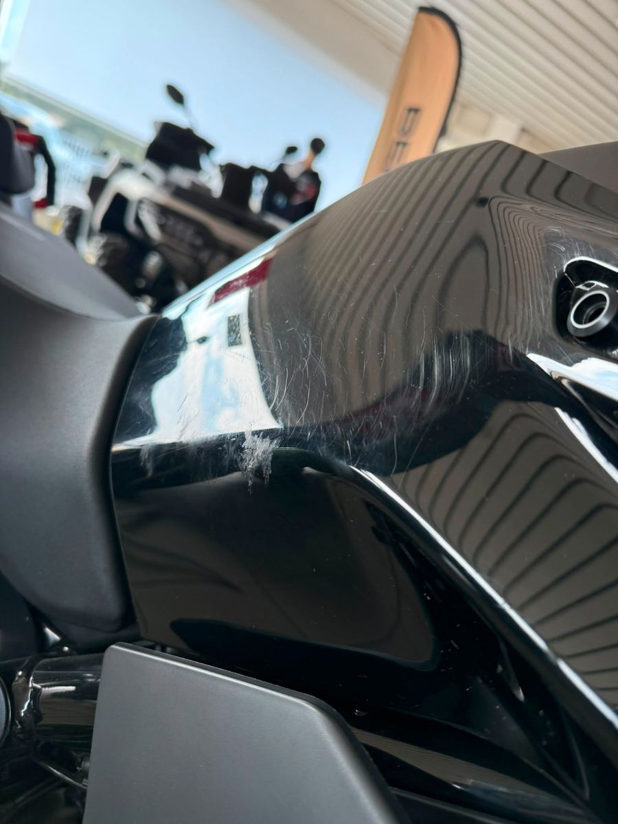 Fahrzeugabbildung KTM DUKE 790