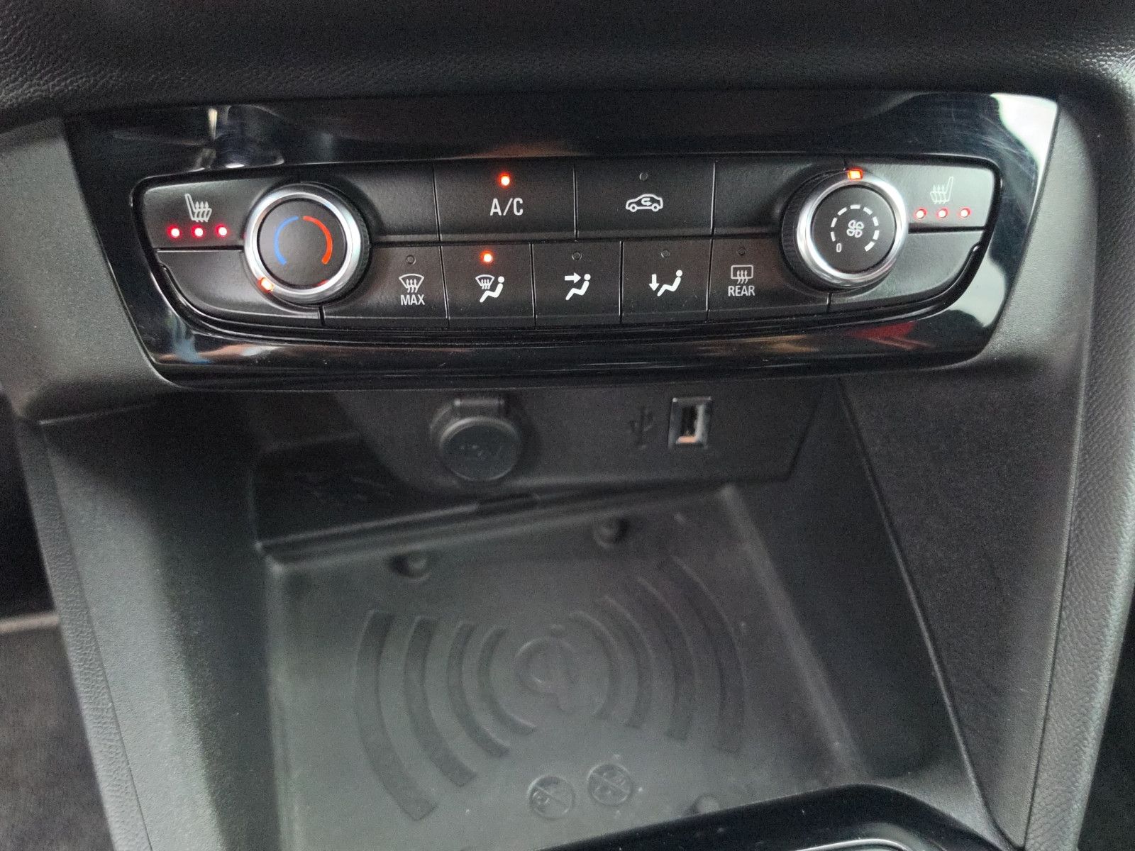 Fahrzeugabbildung Opel Corsa F GS Line AUTOMATIK KAMERA NAVI