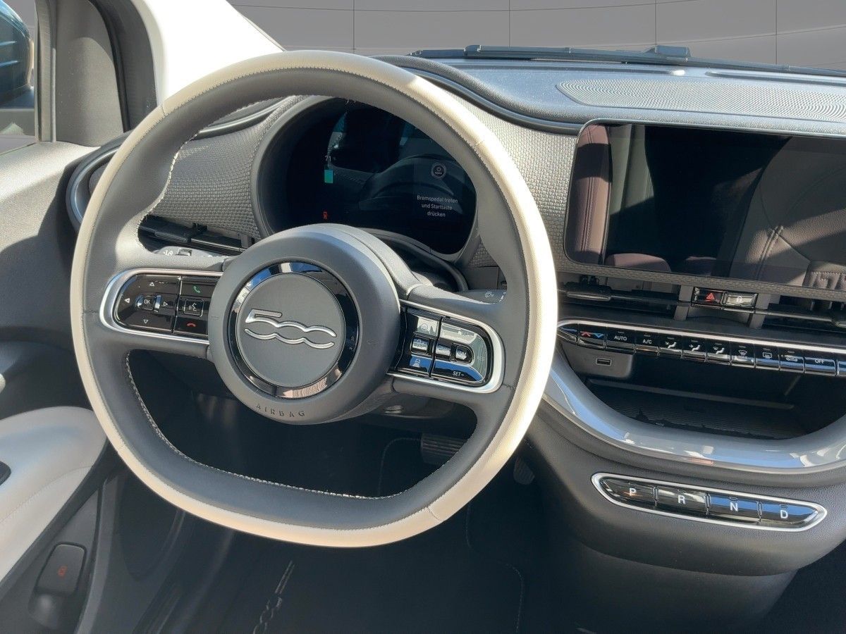 Fahrzeugabbildung Fiat 500 500 e Cabrio La Prima