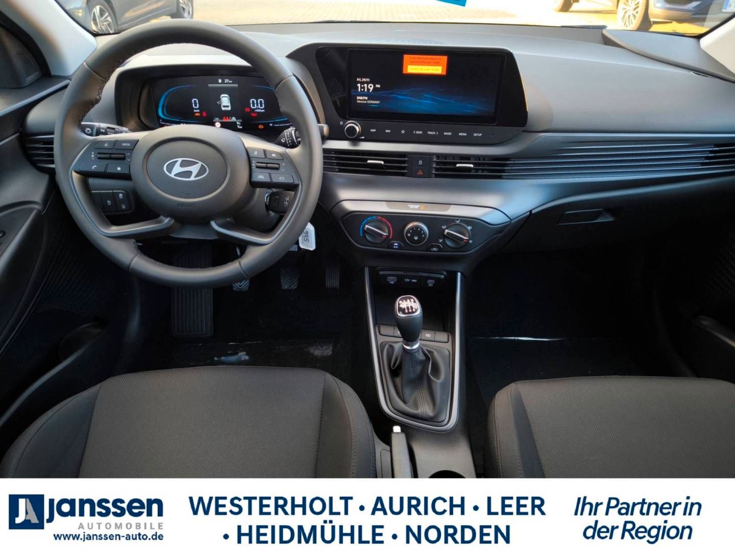 Fahrzeugabbildung Hyundai BAYON Select, PDC hinten, Klima, Navi, Rückfahr
