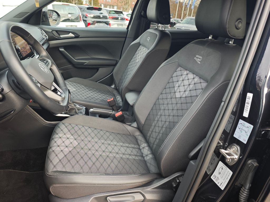 VW T-Cross R-Line 150PS DSG #AHK #kAMERA #NAVI VW T-Cross R-Line 150PS DSG #AHK #kAMERA #NAVI