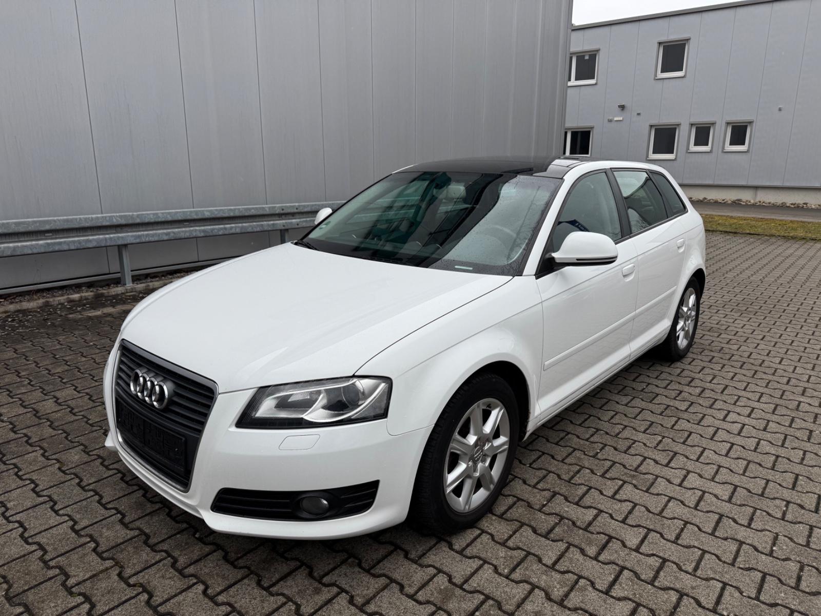 Audi A3 Sportback 1.4 TFSI Pano Xenon Navi PDC SHZ