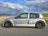Renault Limitierter Renault Clio V6 -Sammlerfahrzeug- - gebrauchte Renault Clio aus dem Jahr 2004