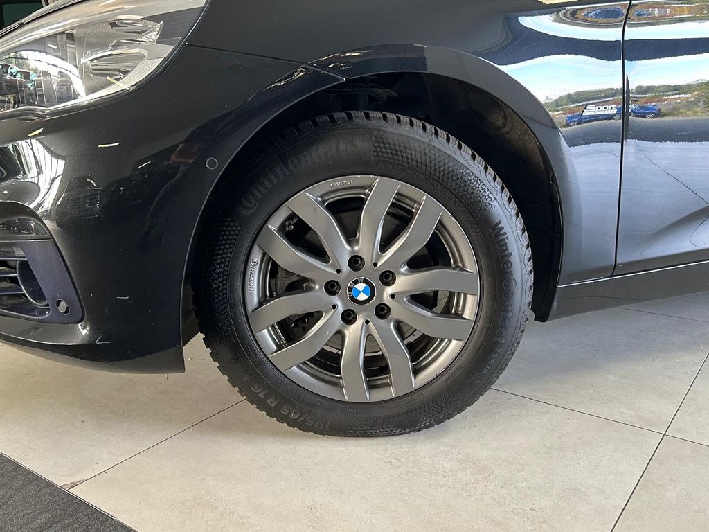 BMW 218 Active Tourer Sport Line Autom*LED*NAVI*PDC*