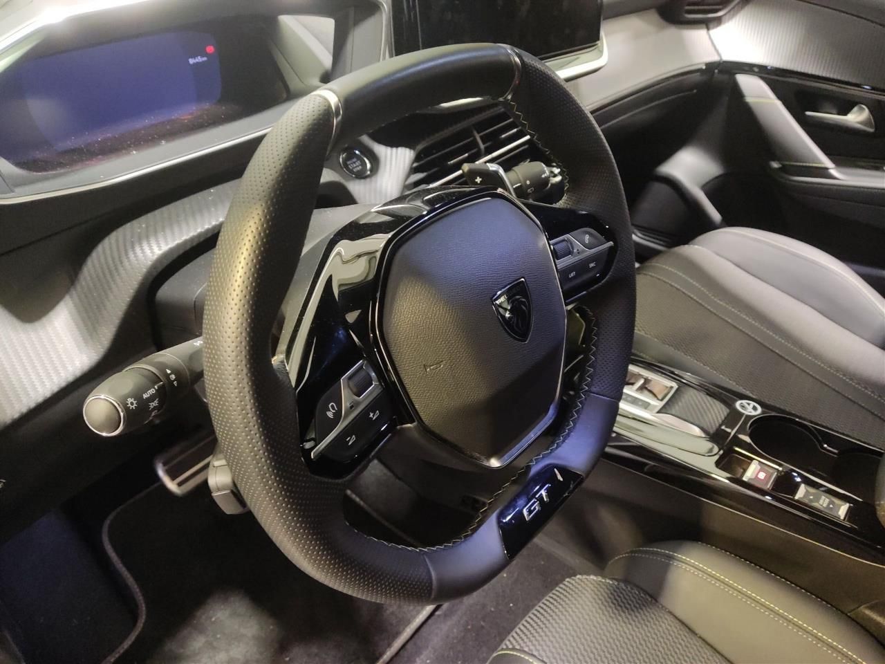 Fahrzeugabbildung Peugeot 208 GT MHEV 145e-DSC6+Navi+Rückfahrk.+PDC