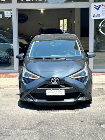 Toyota Aygo Connect 1.0 VVT-i 72 CV 5 porte x-co