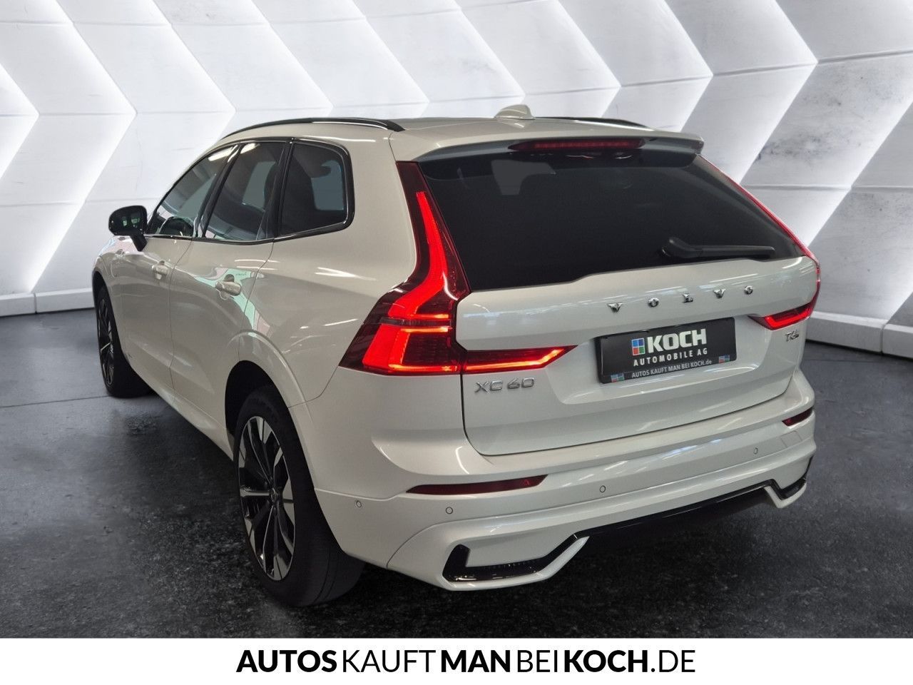 Volvo XC60 T6 AWD B Plus Dark ACC BLIS LED HUD PANO imagem 3