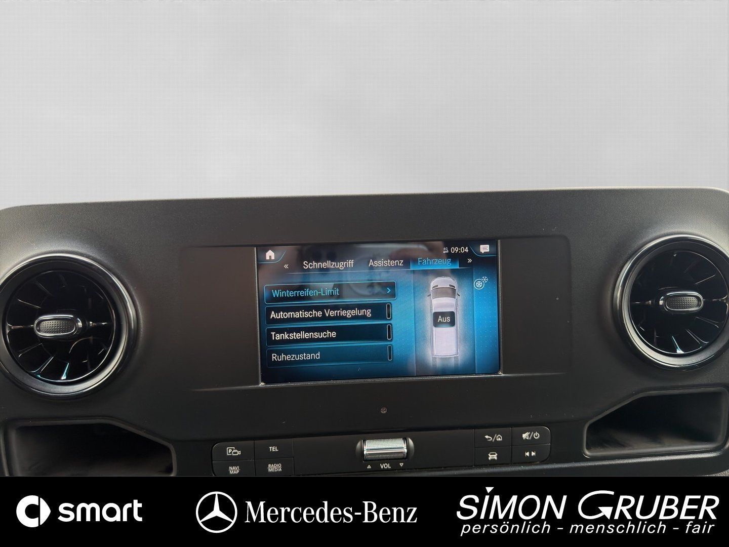 Fahrzeugabbildung Mercedes-Benz 317 Tourer L2H2 Standard 8Sitzer Rollstuhl Lift