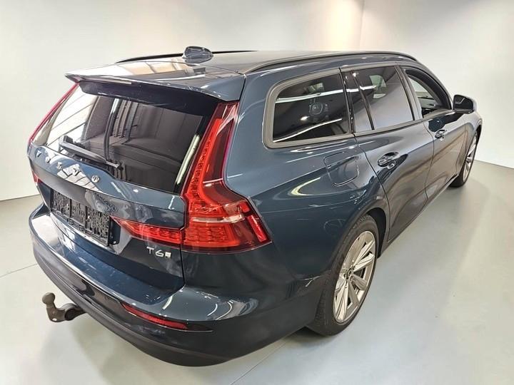 Volvo V60 Core Recharge Plug-In Hybrid AWD*AHK*MOD 26*, миниатюра 4
