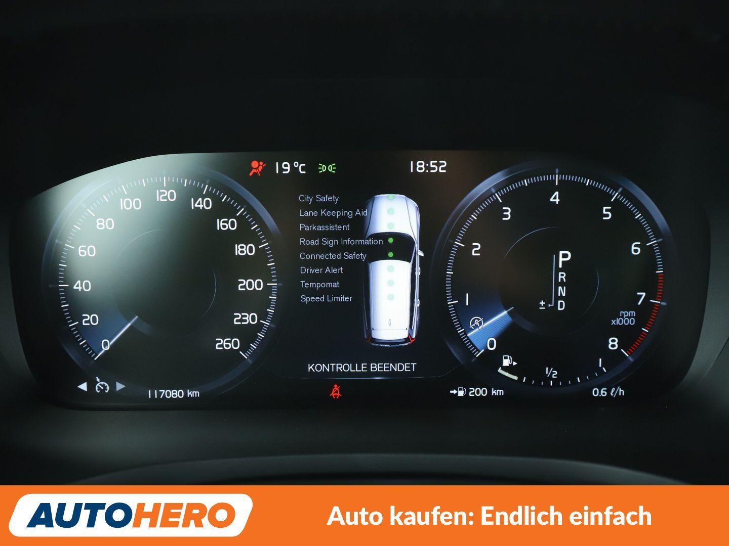Volvo V60 2.0 T4 Momentum Pro Aut*NAVI*LED*TEMPO*PDC*