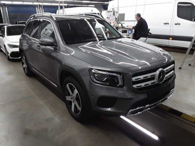 Fahrzeugabbildung Mercedes-Benz GLB 200 7G Progressive 360°+Distr+ TotW+LED+IHC+