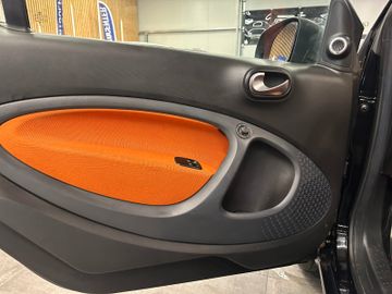 Smart ForTwo cabrio *2. Hand*Klima*SHZ*AHK*Kamera*Navi