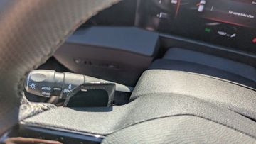 Bild 18 Opel Astra GS AT/NAVI/SHZ+LHZ/PDC vo+hi+360Cam