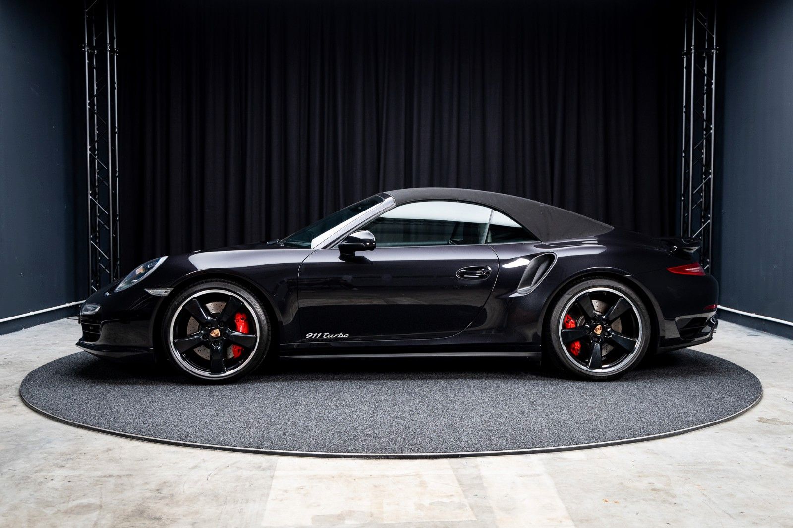 Fahrzeugabbildung Porsche Turbo Cabrio + 2. Hand + Scheckheft + Approved