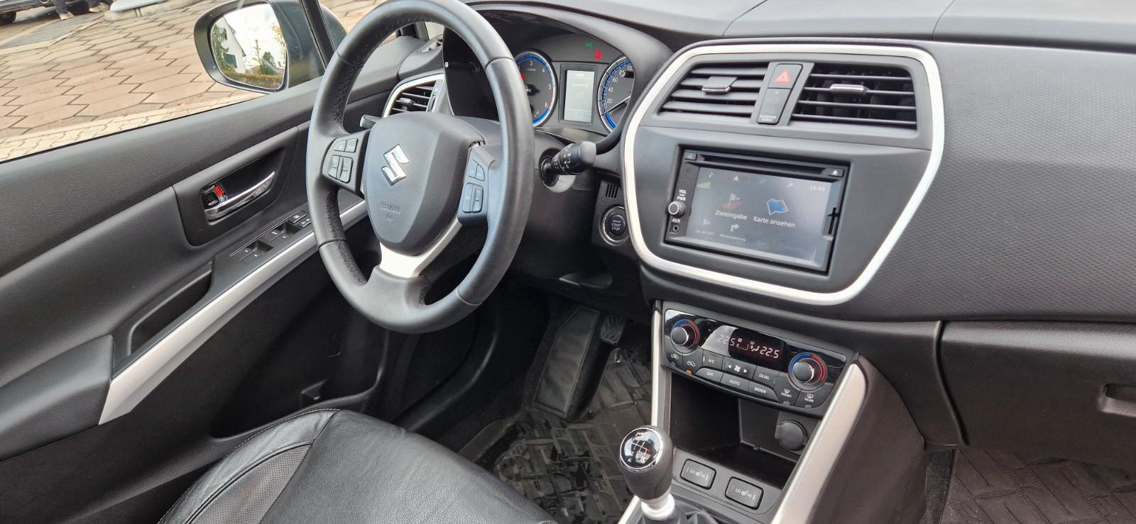Suzuki SX4 S-Cross Comfort 4x4/Pano/Leder/Kamera