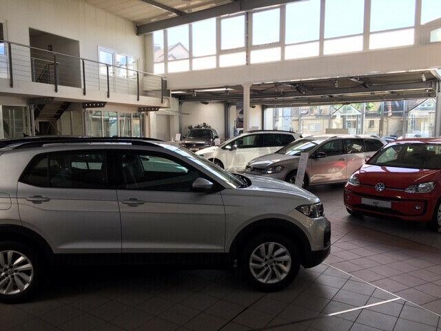 showroom-image-top