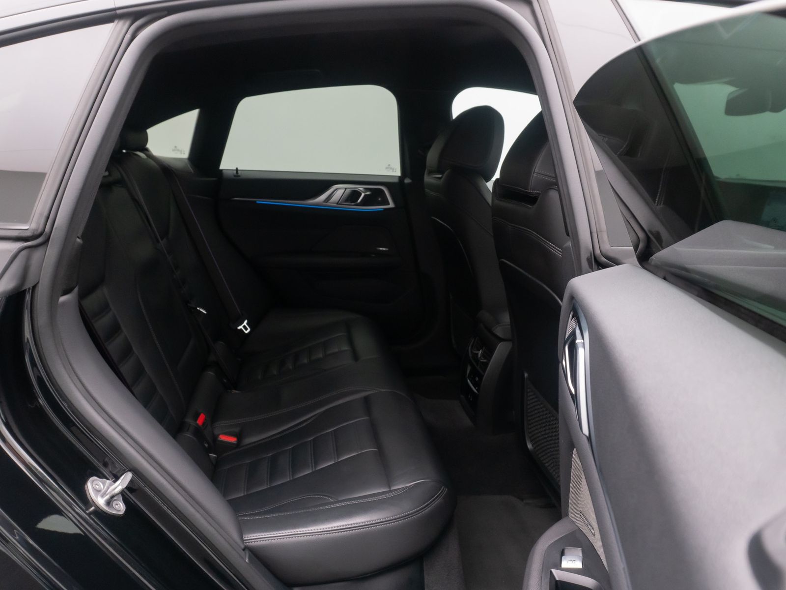 Fahrzeugabbildung BMW i4 eD40 Gran Coupe M Sport 360°HUD H/K Laser DAB