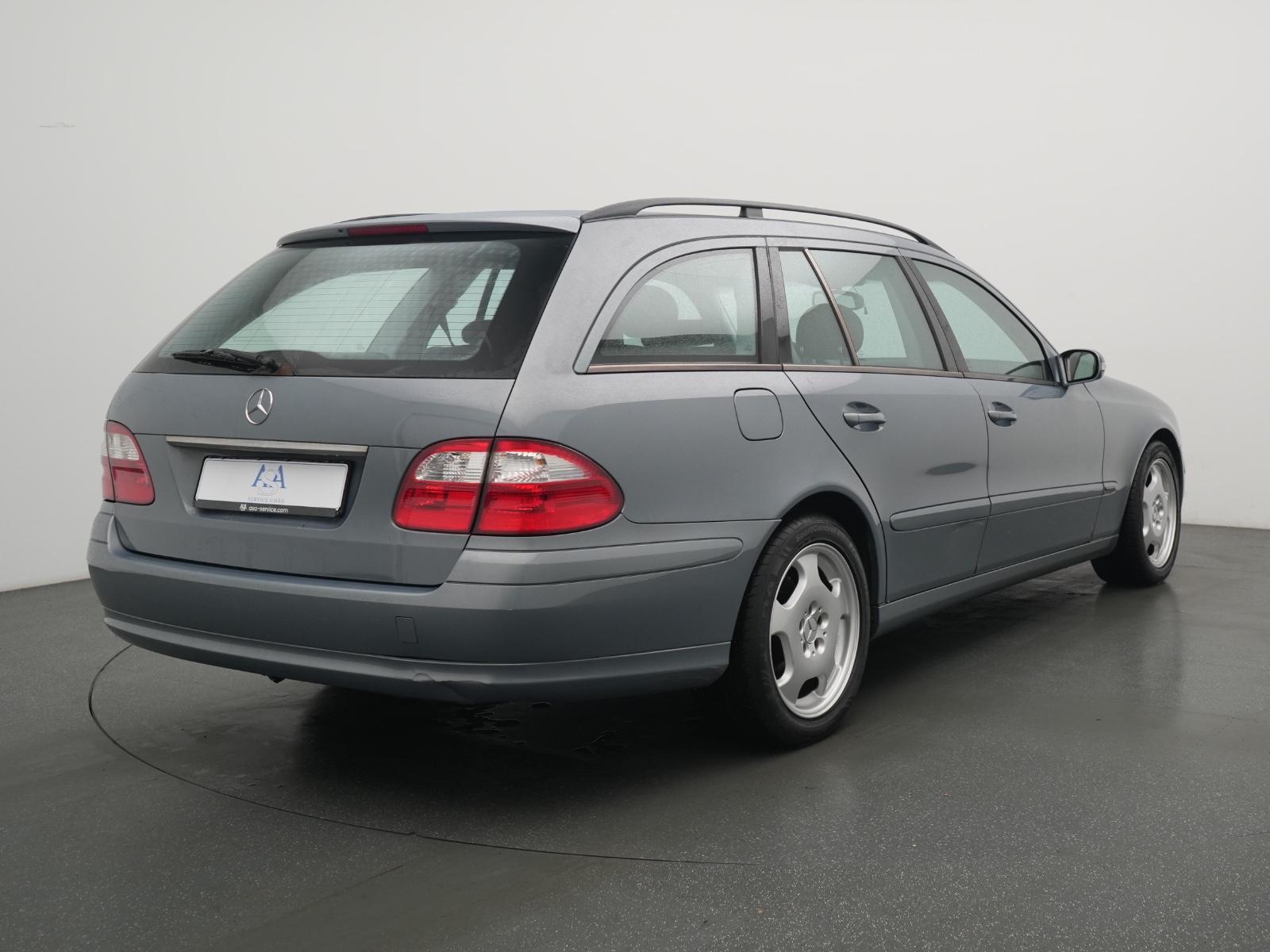 Mercedes-Benz E200 2004 — engine 1.796 cm³, 163 HP (120kW)