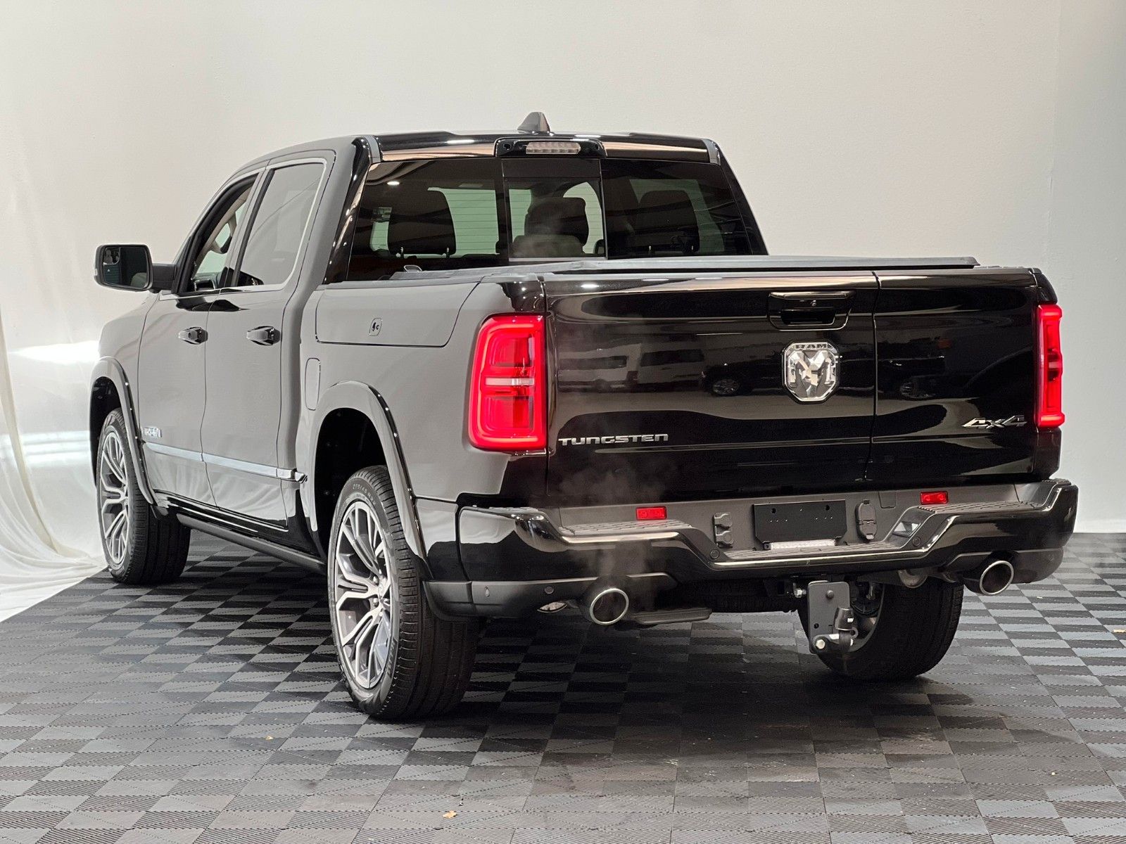 Fahrzeugabbildung Dodge RAM 1500 Tungsten  H/O 3.0L MY25