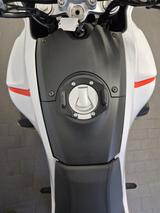 Moto Guzzi V100 Mandello - MOTO GUZZI V10