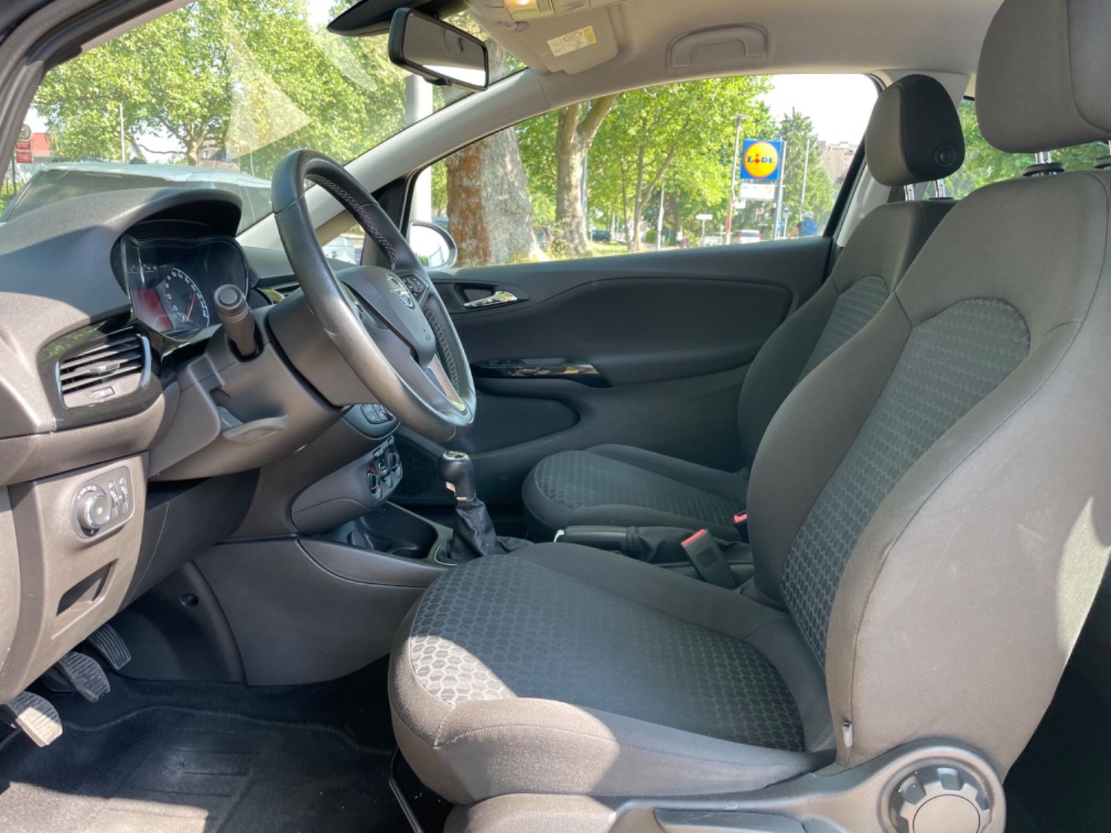 Fahrzeugabbildung Opel Corsa 1.2 E Edition*Bluetooth*Klima*SHZ*Tempomat