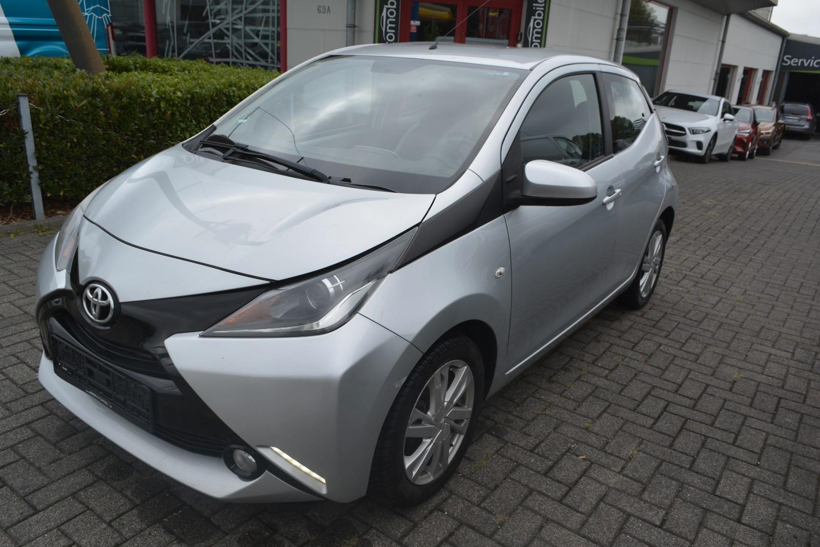 Toyota Aygo AYGO x-play touch
