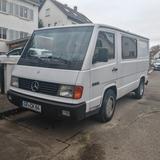 Mercedes-Benz MB 100 Bus, Lieferwagen  - Mercedes-Benz MB 100 mit Diesel-Antrieb