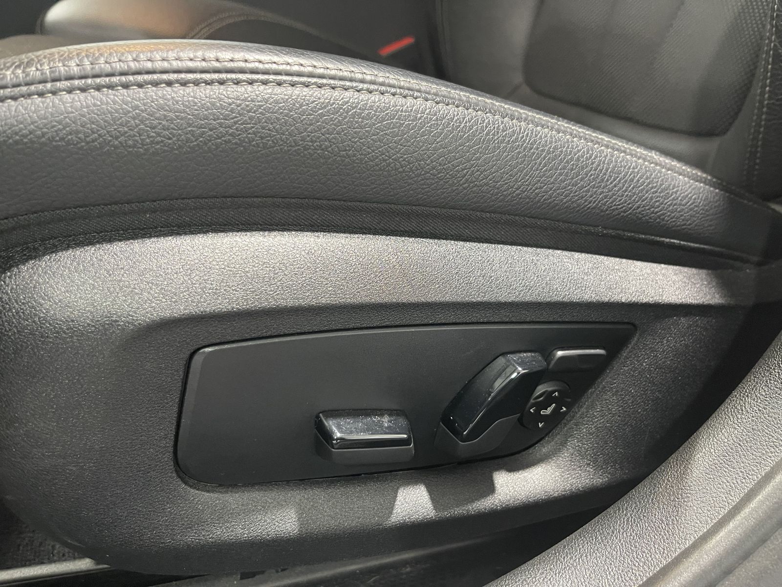 Fahrzeugabbildung BMW 540 d*xDrive*Sport Line*AHK*LED*HUD*Leder*Pano*